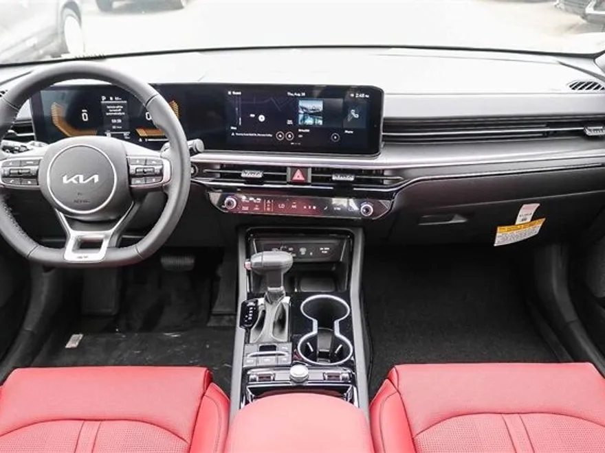 2026 Kia K5 GT-Line photo 1