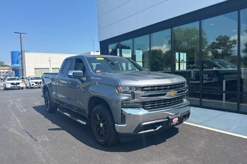 2020 Chevrolet Silverado 1500 LT photo 1