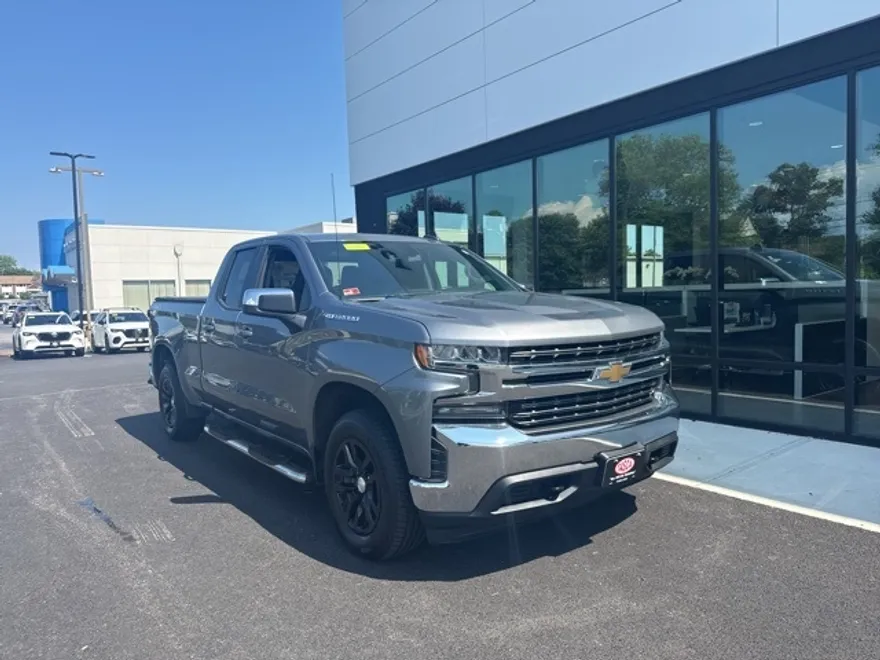 2020 Chevrolet Silverado 1500 LT photo 1
