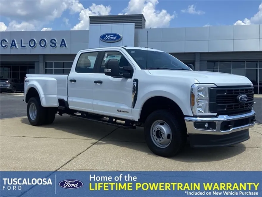 2025 Ford F-350 photo 1