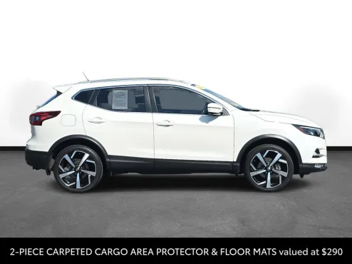 2021 Nissan Rogue Sport SL photo 4