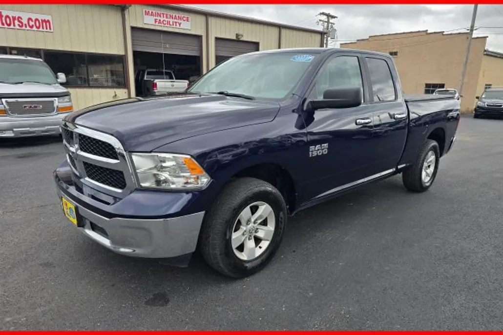 2017 Ram 1500 SLT photo 1