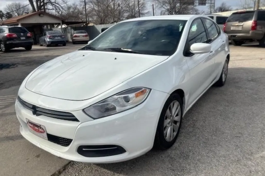2015 Dodge Dart SE Aero photo 1