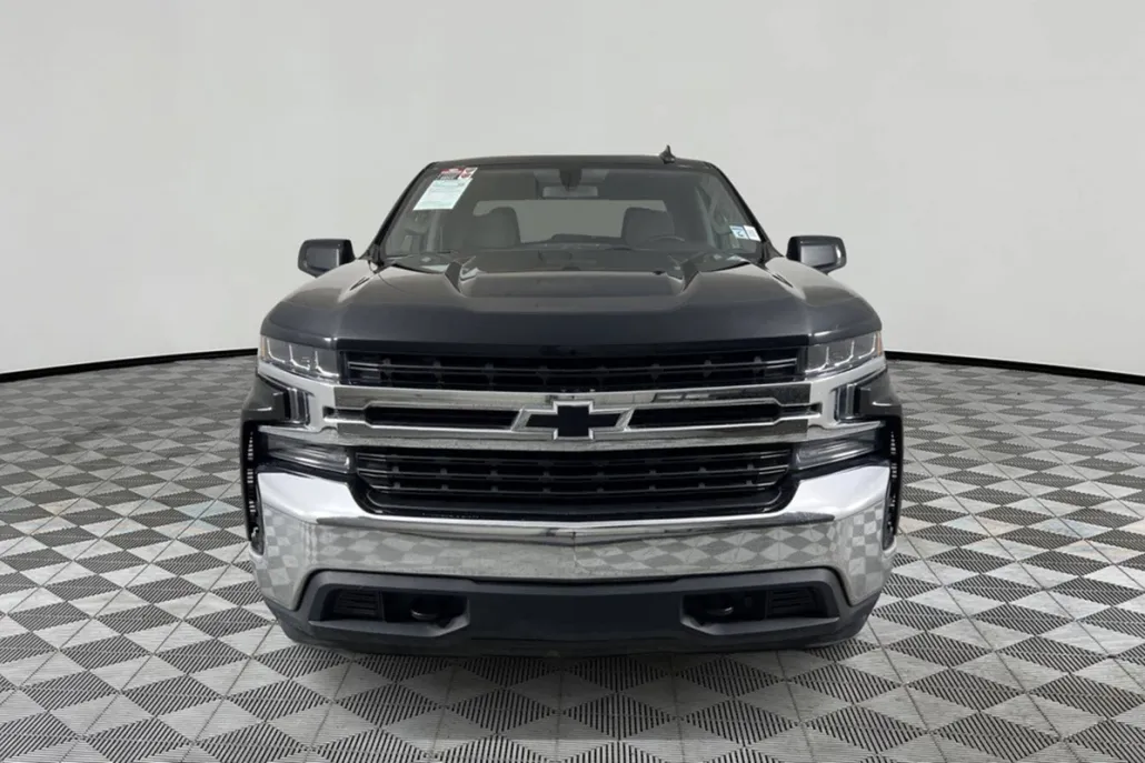 2019 Chevrolet Silverado 1500 LT photo 1