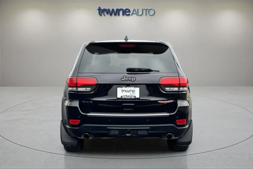 2021 Jeep Grand Cherokee Trailhawk photo 1