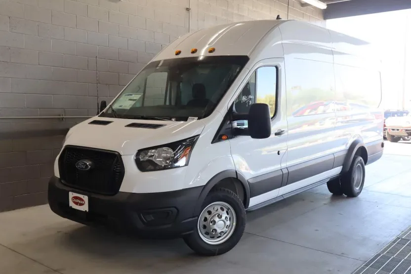2025 Ford Transit photo 1