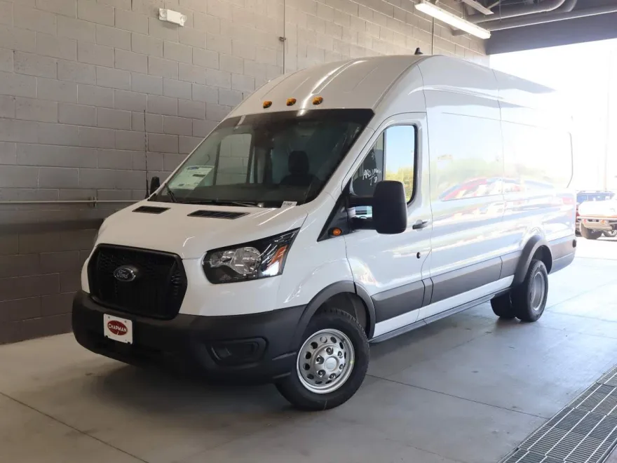 2025 Ford Transit photo 1