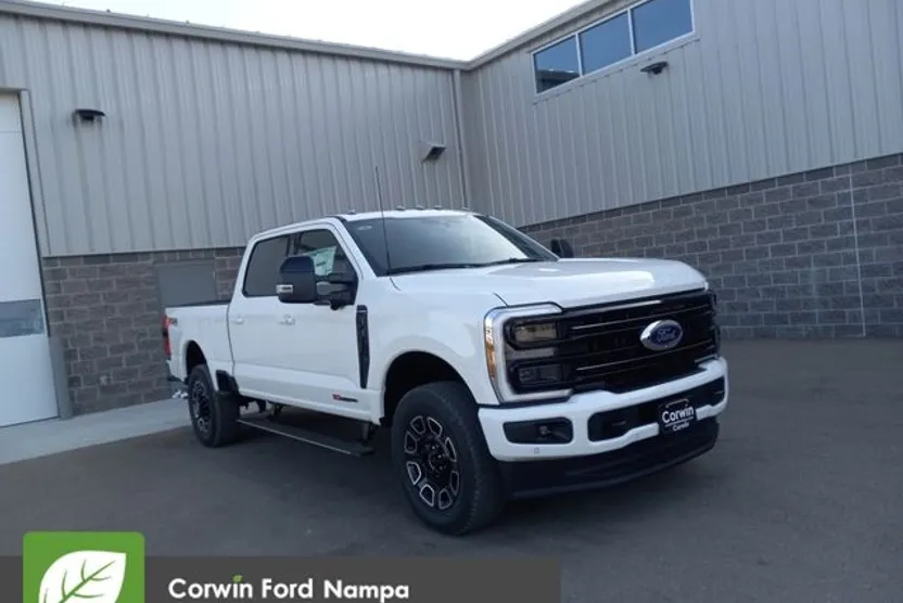 2025 Ford F-350 Platinum photo 1