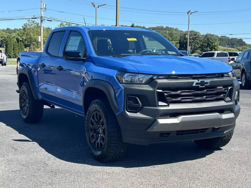 2026 Chevrolet Colorado Trail Boss photo 1