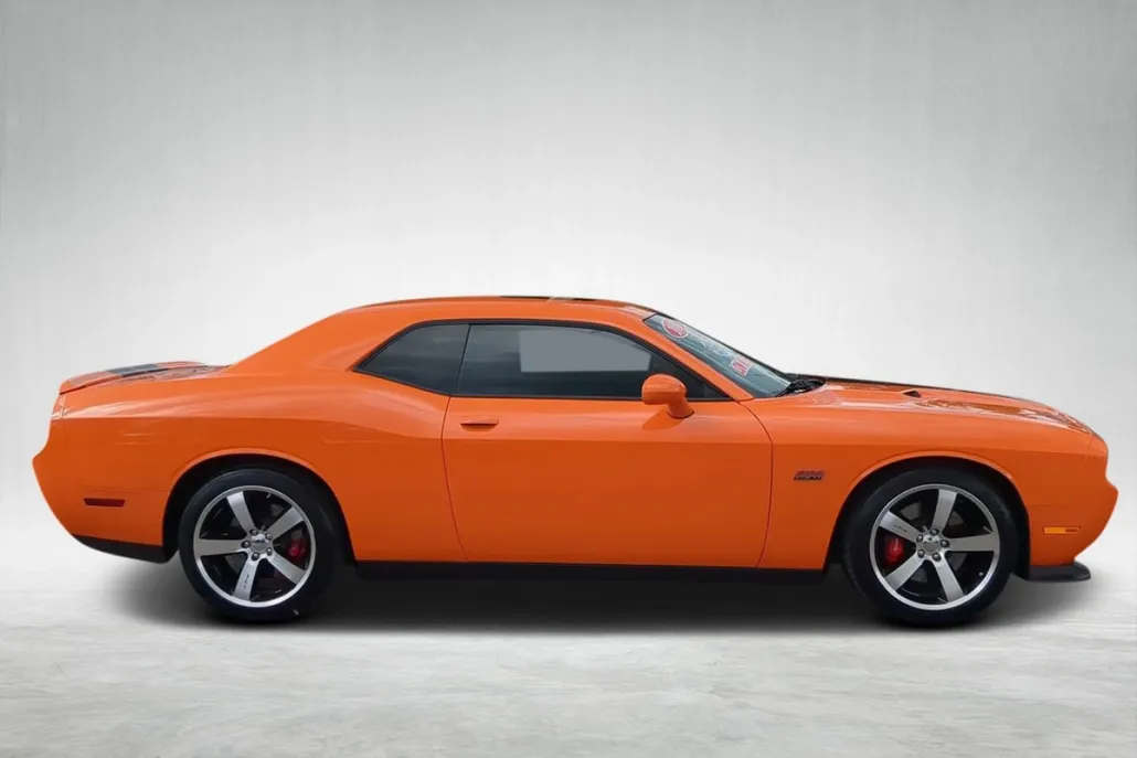 2014 Dodge Challenger SRT8 photo 1