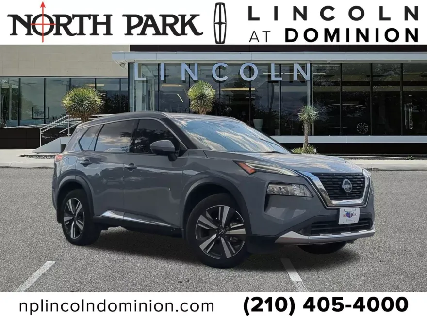 2022 Nissan Rogue Platinum photo 1