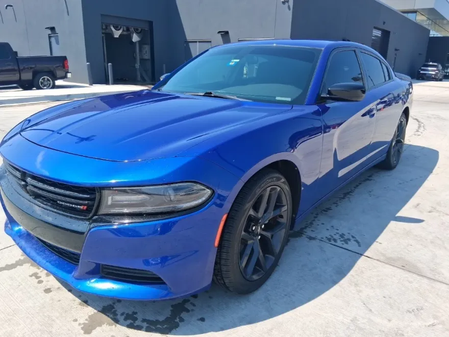 2019 Dodge Charger SXT photo 1