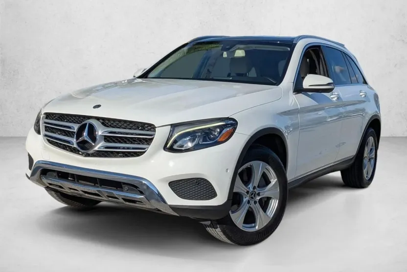 2018 Mercedes Benz GLC 300 photo 1