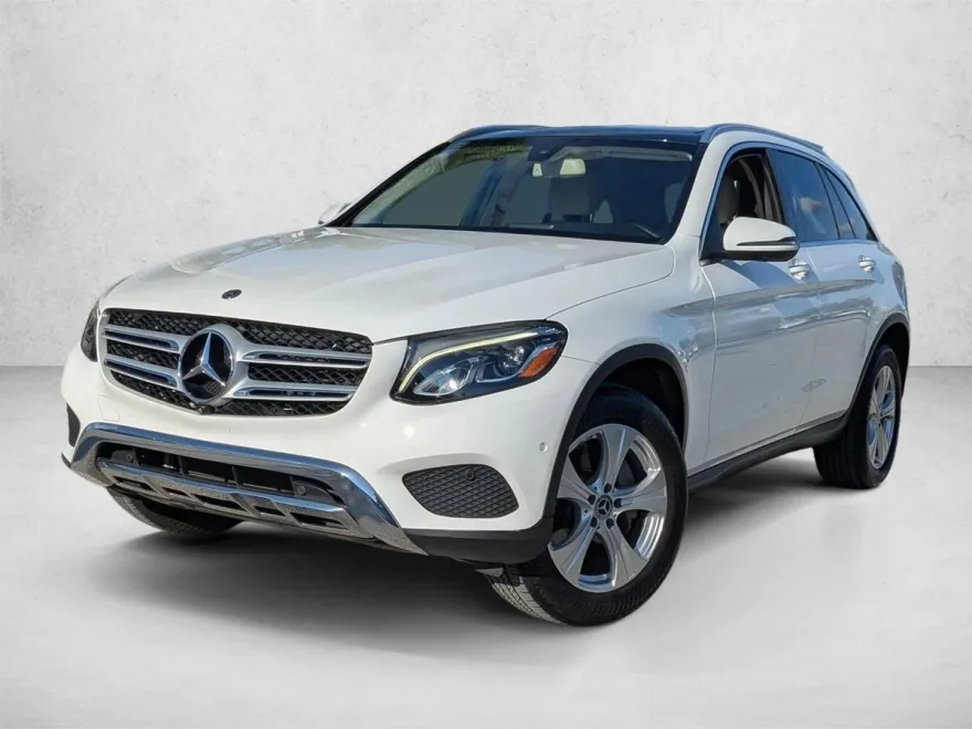 2018 Mercedes Benz GLC 300 photo 1