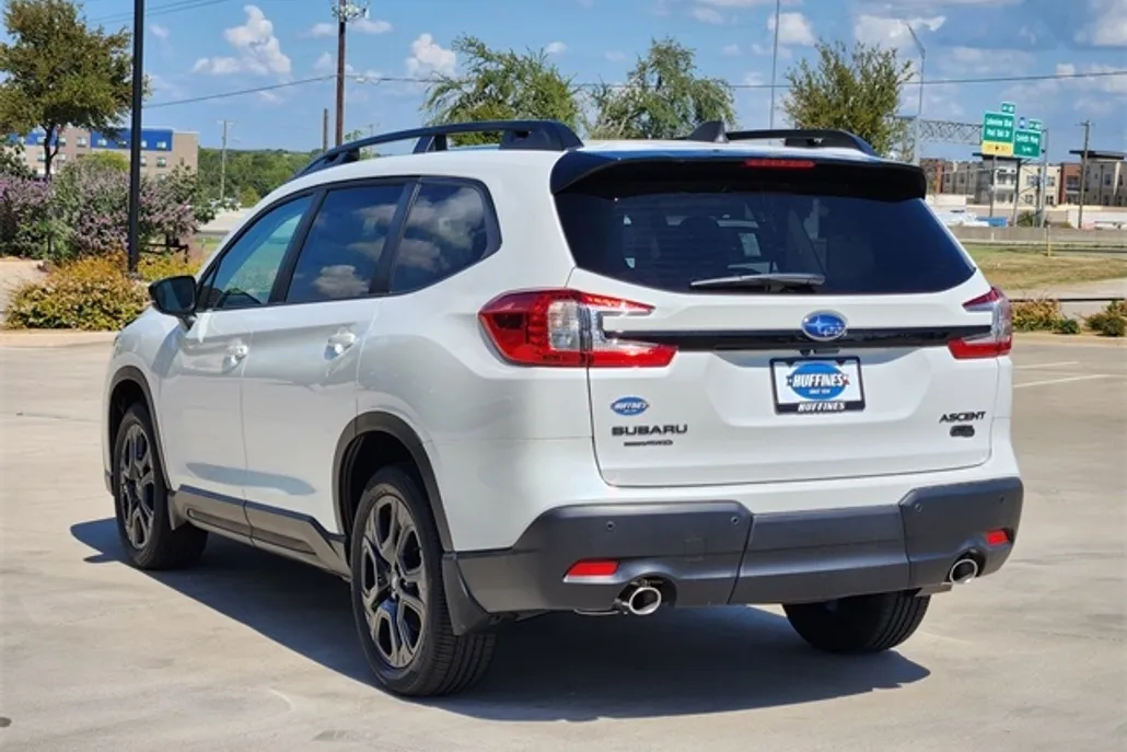 2025 Subaru Ascent Onyx Edition Touring photo 1