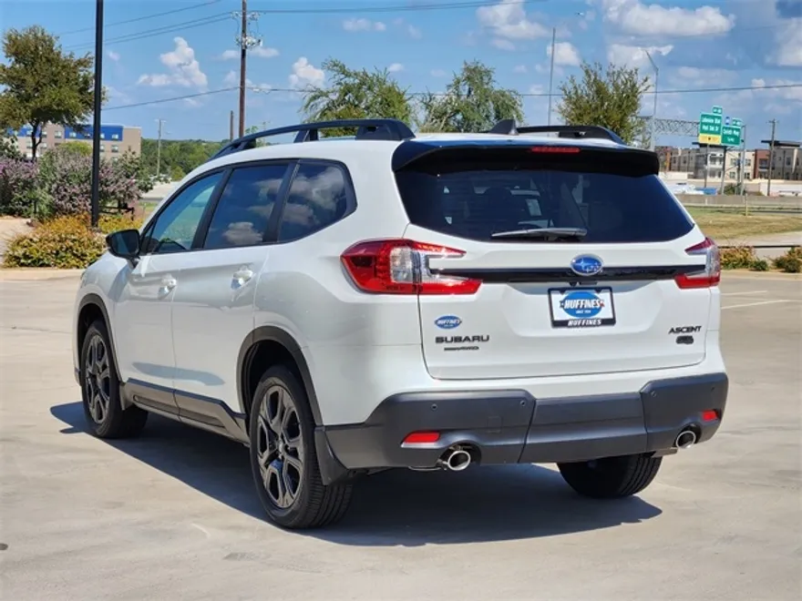 2025 Subaru Ascent Onyx Edition Touring photo 1