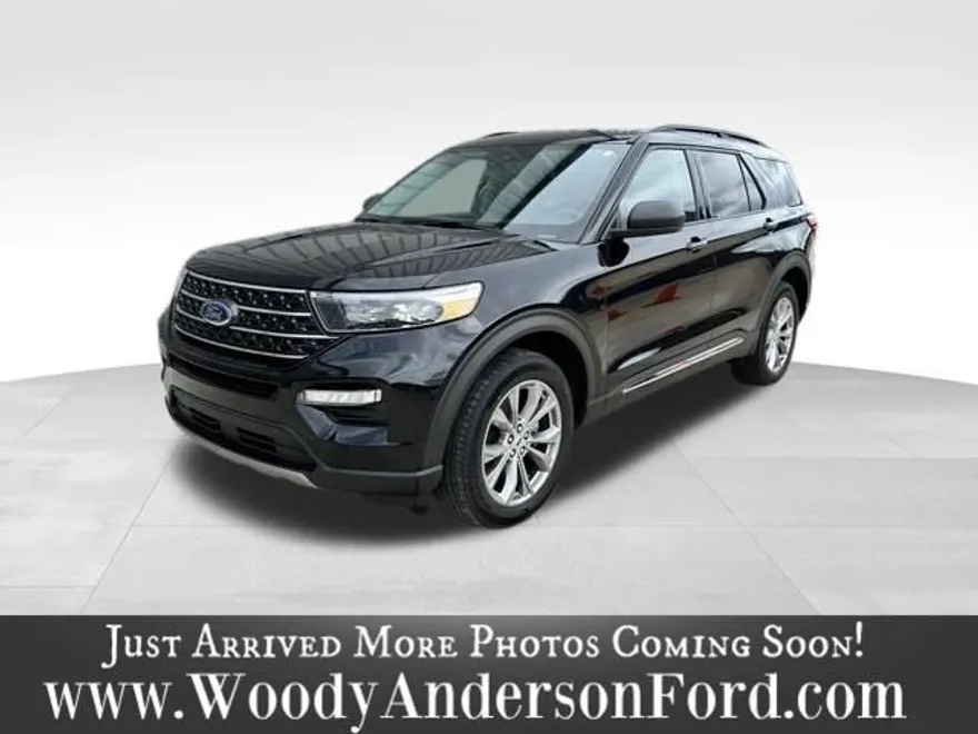2022 Ford Explorer XLT photo 1