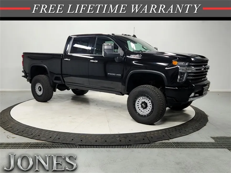 2022 Chevrolet Silverado 3500HD High Country photo 1