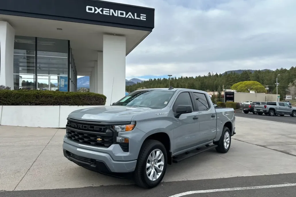 2025 Chevrolet Silverado 1500 Custom photo 1