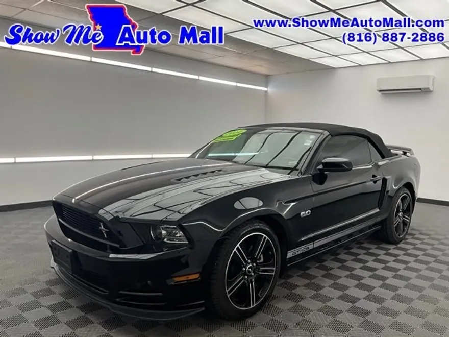 2014 Ford Mustang GT Premium photo 1