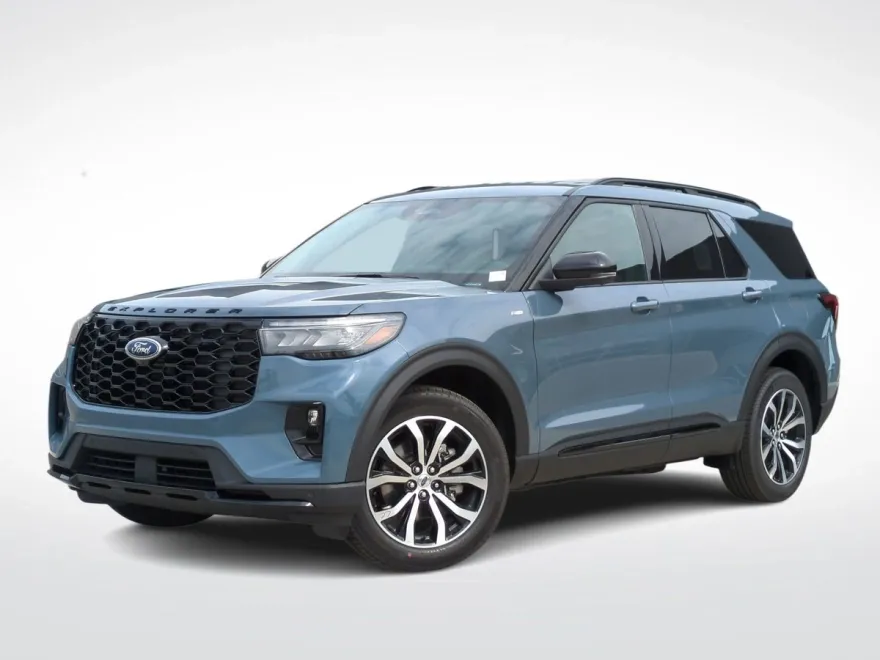 2025 Ford Explorer ST-Line photo 1