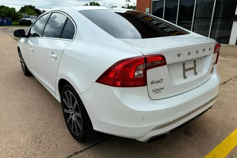 2018 Volvo S60 T5 Inscription photo 1