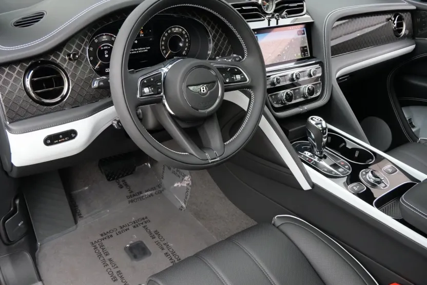 2025 Bentley Bentayga S photo 1