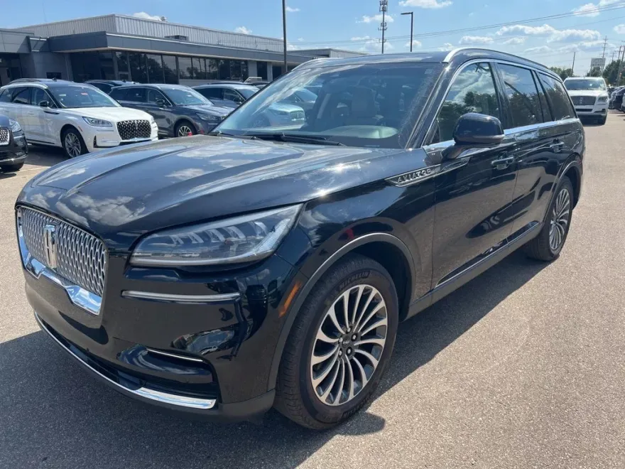 2022 Lincoln Aviator Reserve photo 1