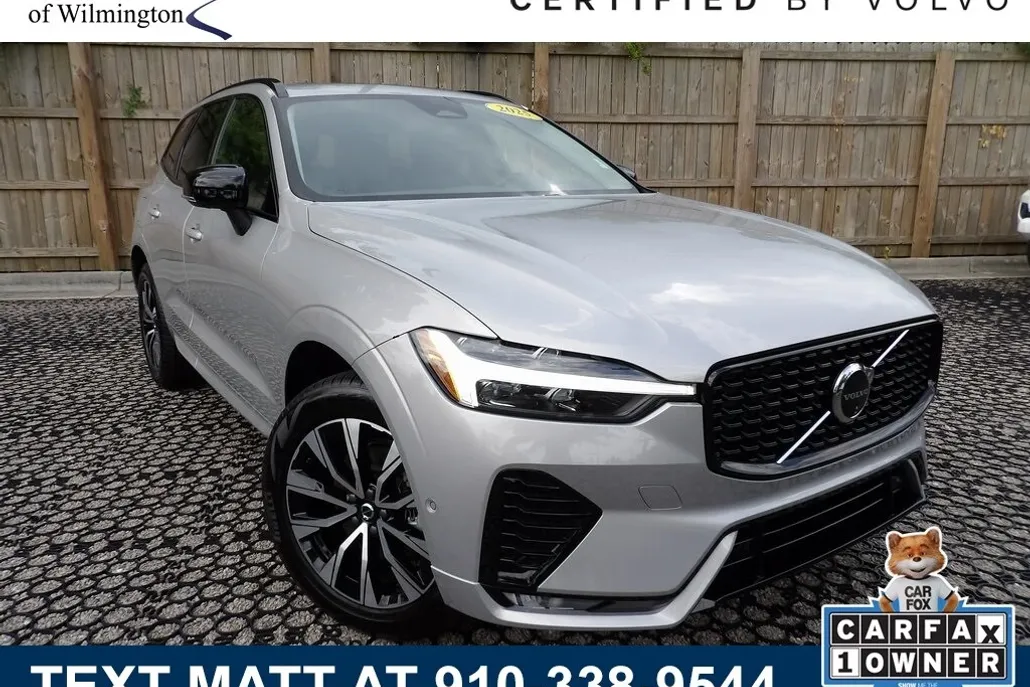 2025 Volvo XC60 Plus photo 1