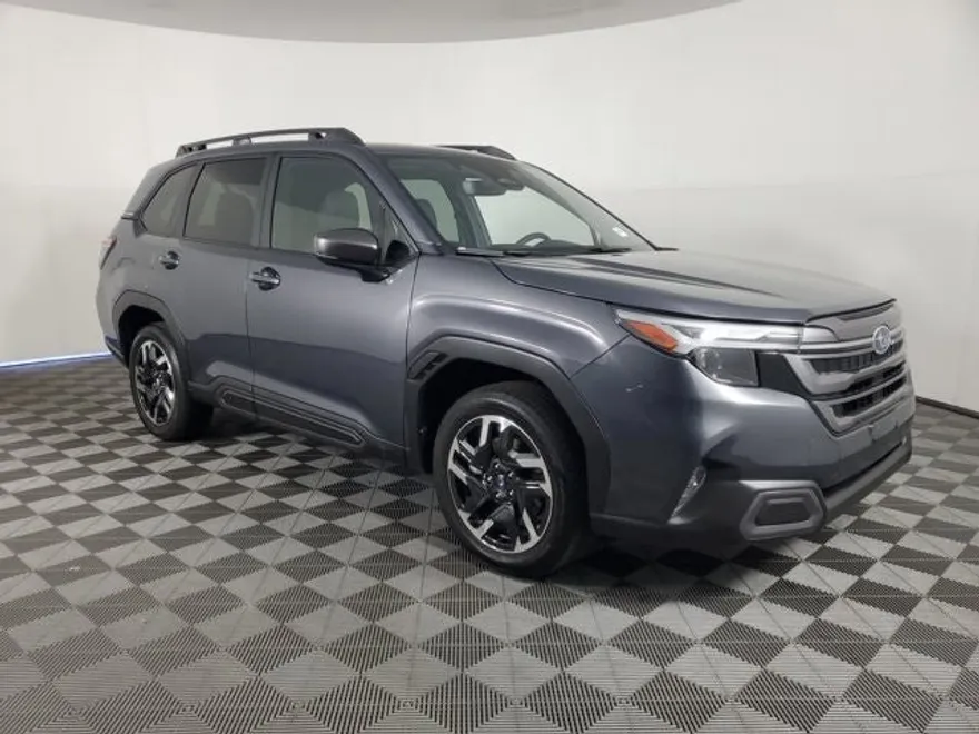 2025 Subaru Forester Limited photo 1