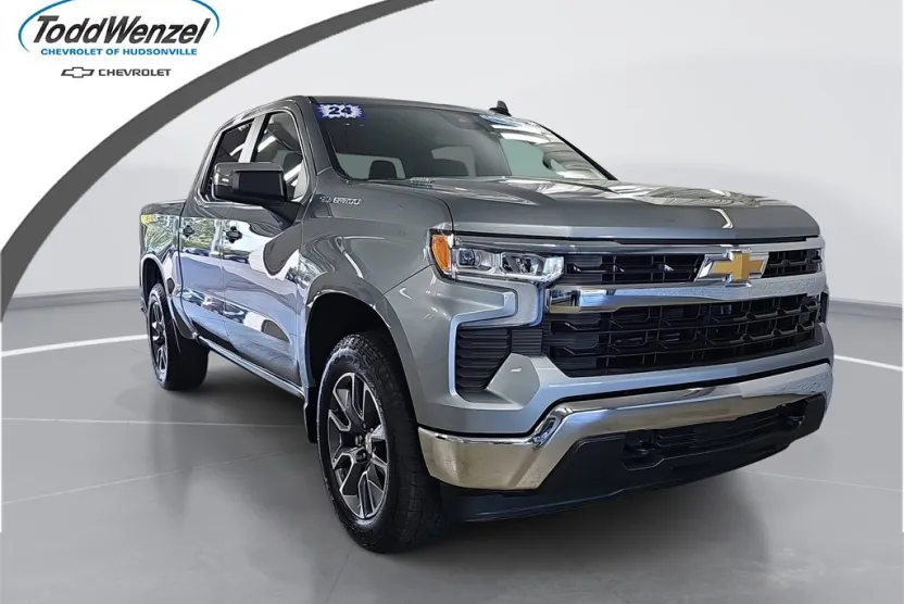 2024 Chevrolet Silverado 1500 LT photo 1