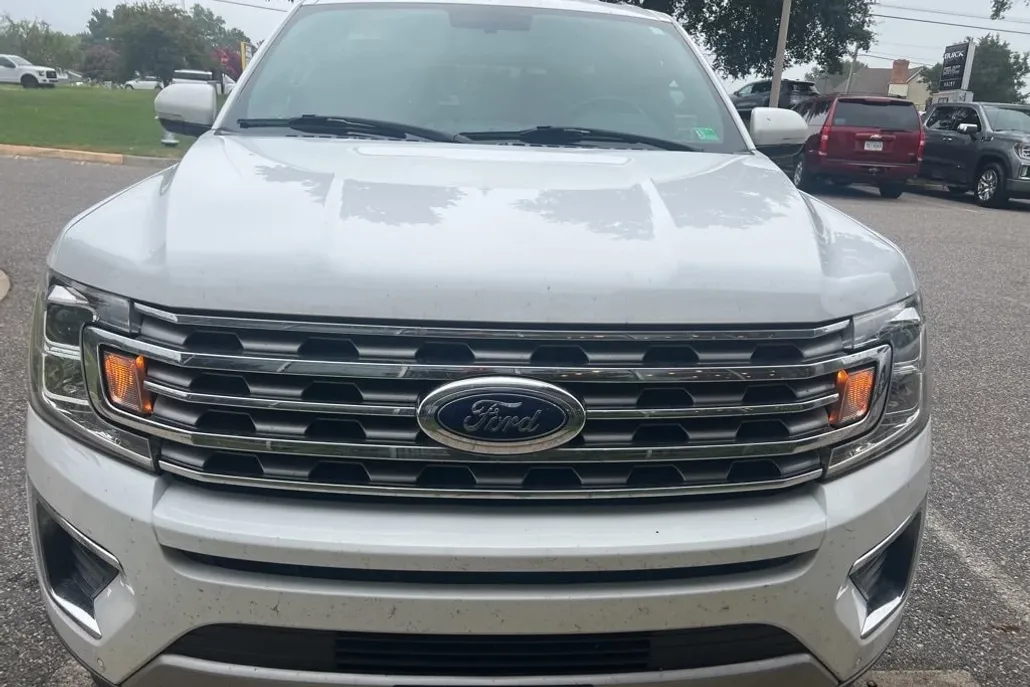 2019 Ford Expedition MAX Limited photo 1
