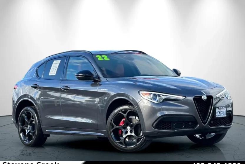 2022 Alfa Romeo Stelvio Ti Sport photo 1