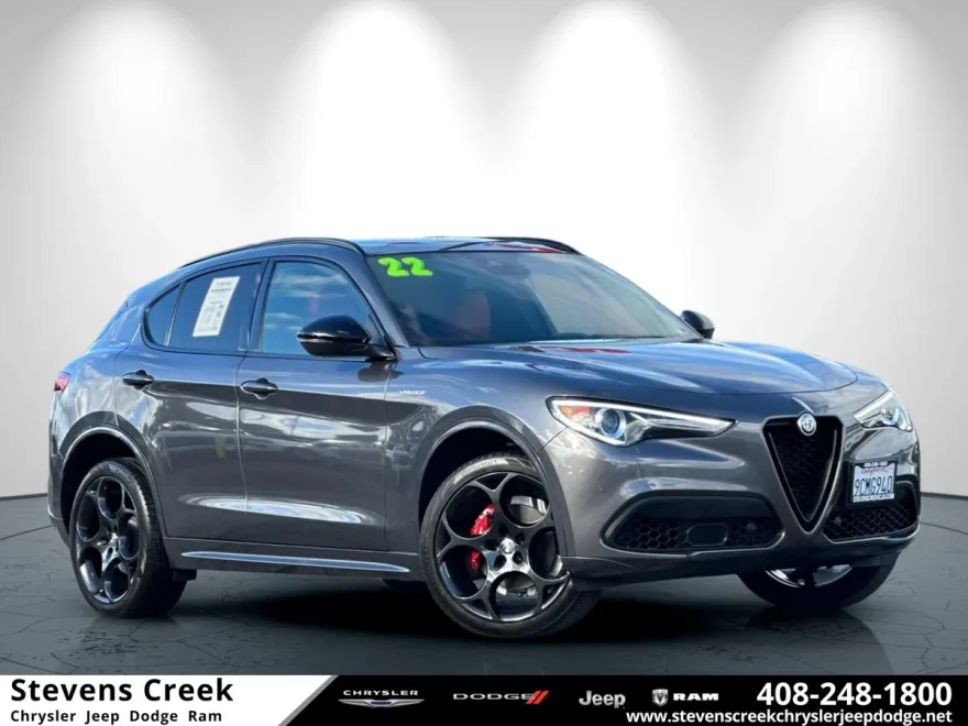 2022 Alfa Romeo Stelvio Ti Sport photo 1