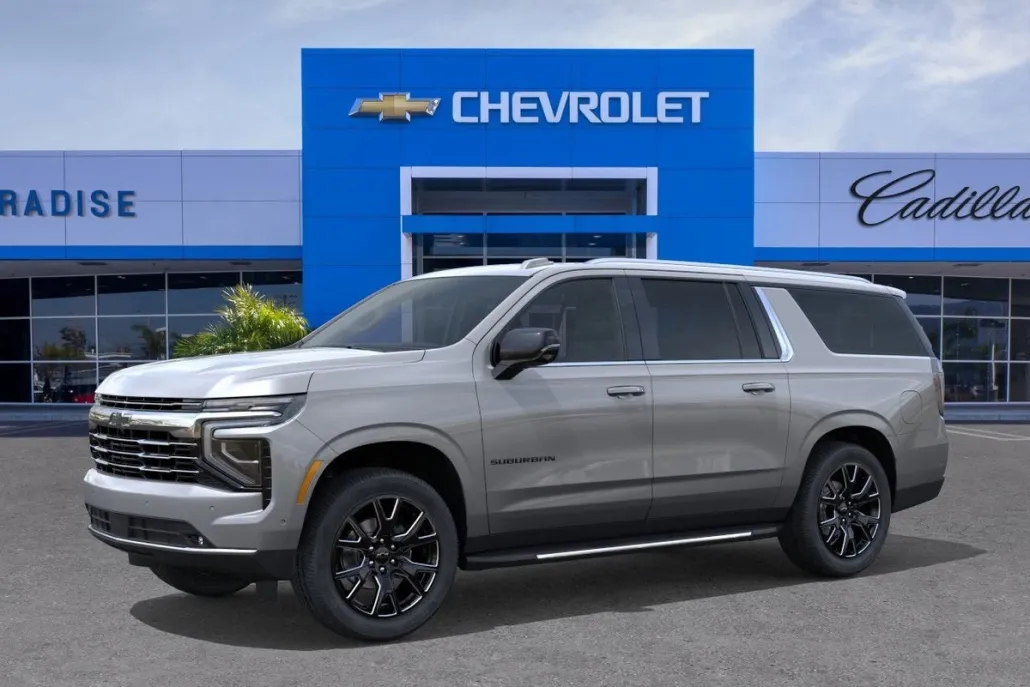 2026 Chevrolet Suburban LT photo 1