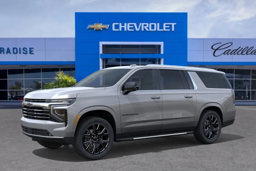 2026 Chevrolet Suburban LT photo 1