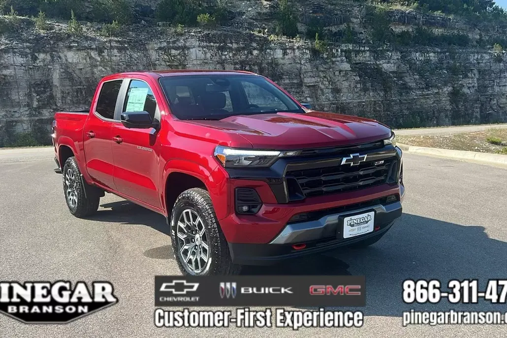 2026 Chevrolet Colorado Z71 photo 1