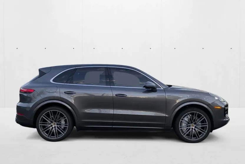 2020 Porsche Cayenne Turbo photo 1