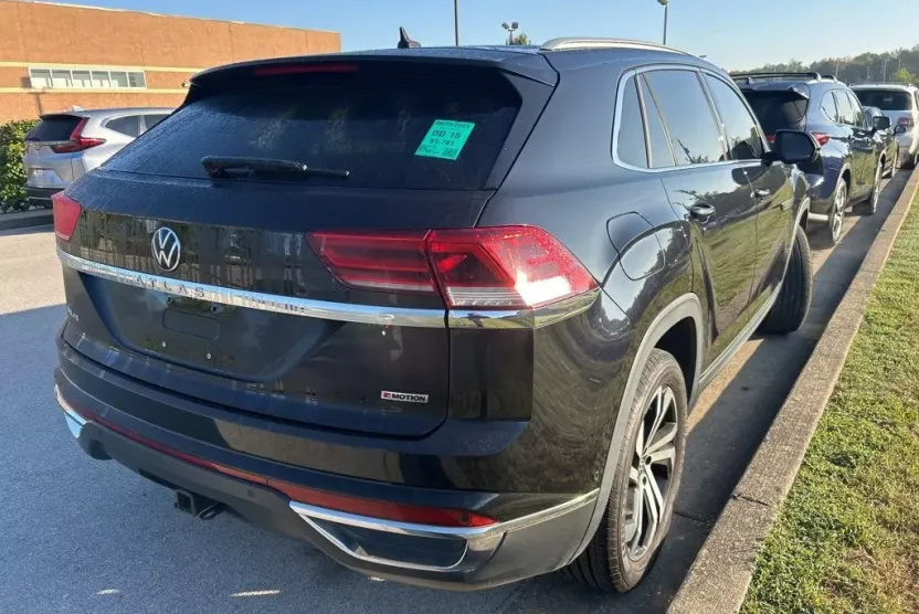 2020 Volkswagen Atlas Cross Sport V6 SEL Premium photo 1