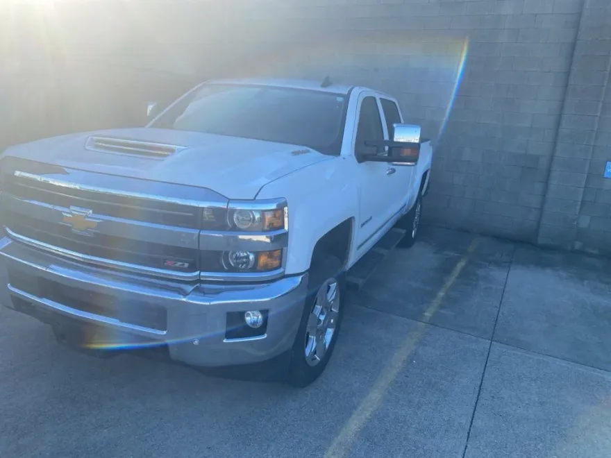 2018 Chevrolet Silverado 2500HD LTZ photo 1