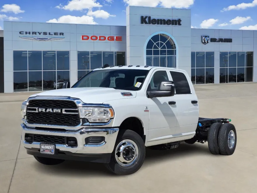 2024 Ram 3500 Tradesman photo 1