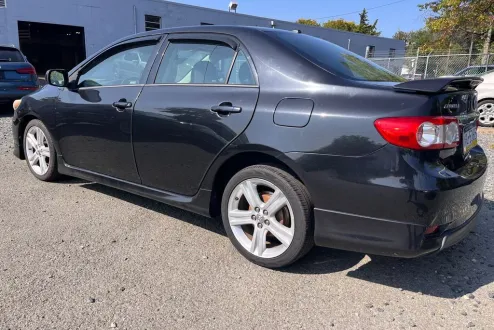 2013 Toyota Corolla S photo 3