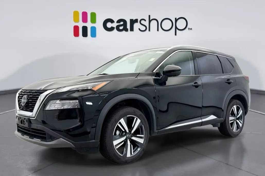 2023 Nissan Rogue SL photo 1