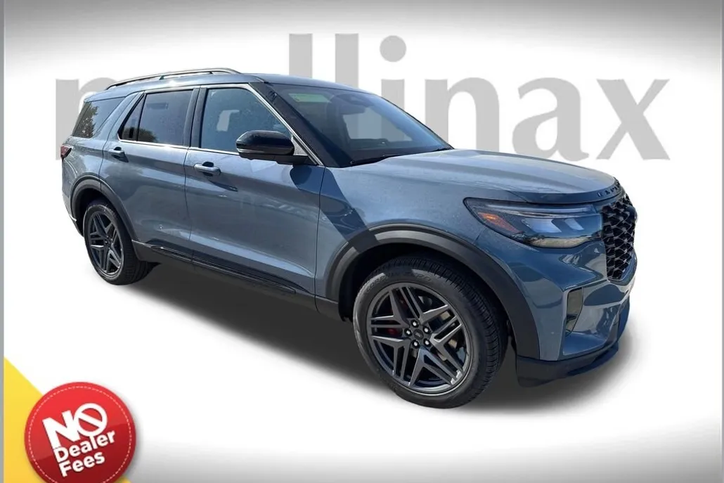 2025 Ford Explorer ST photo 1