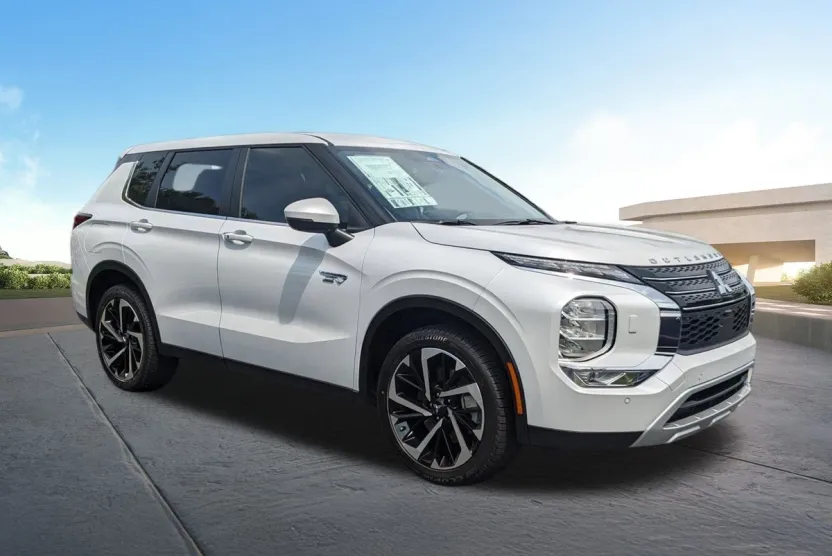 2025 Mitsubishi Outlander PHEV SE photo 1