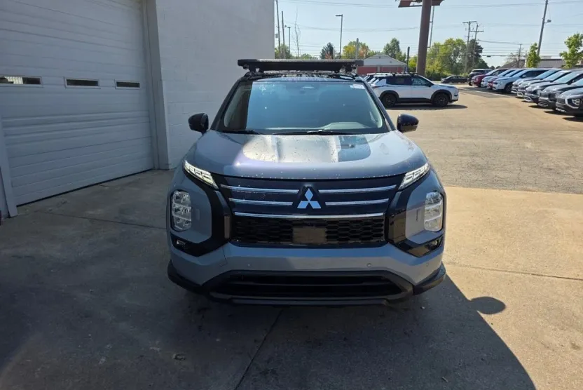 2025 Mitsubishi Outlander 2.5 S-AWC photo 1