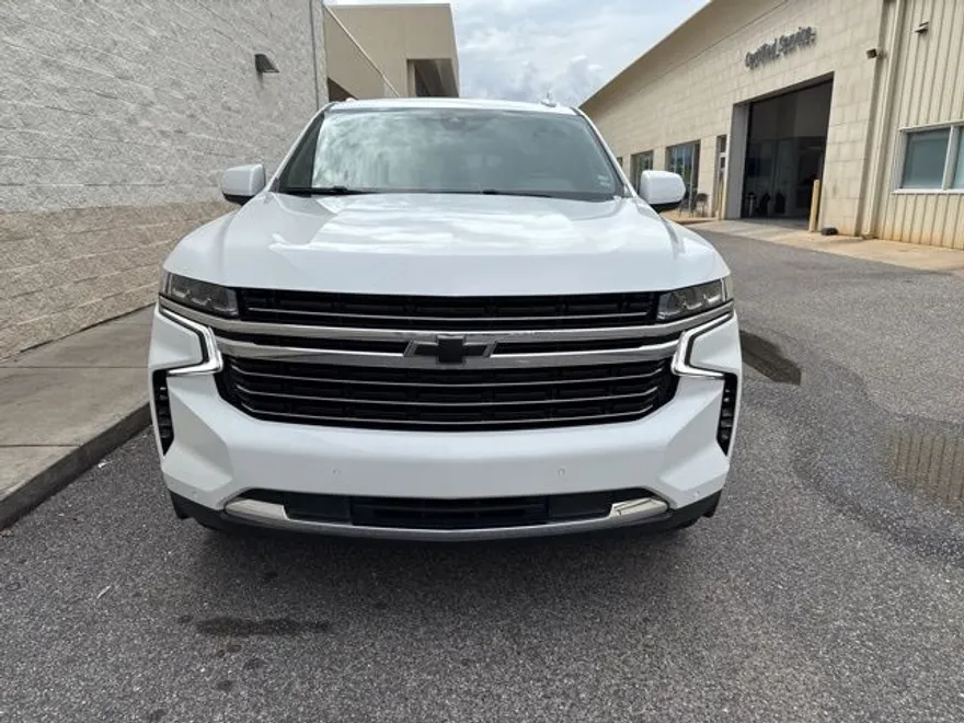 2022 Chevrolet Tahoe LT photo 1