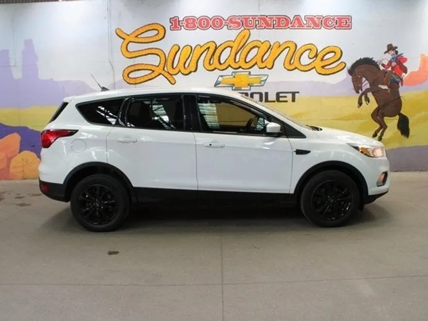 2019 Ford Escape SE photo 1