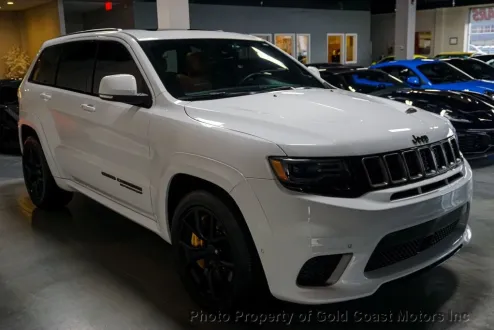 2021 Jeep Grand Cherokee Trackhawk photo 3