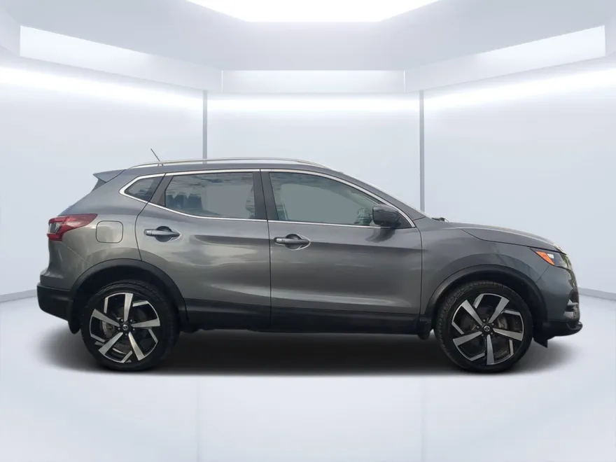 2020 Nissan Rogue Sport SL photo 1